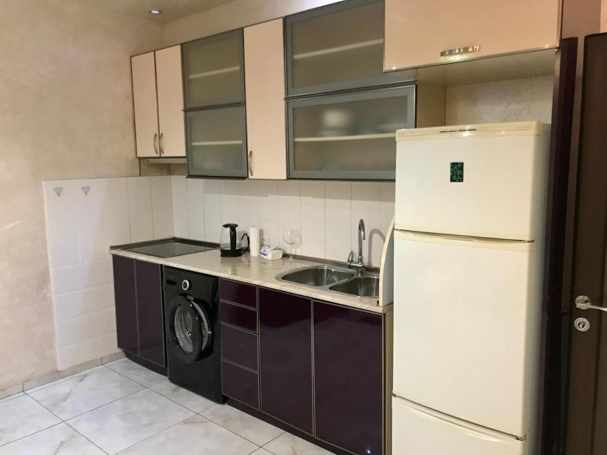 Luxury Apartment With Jacuzzi On Republic Square Jerevan Exteriör bild