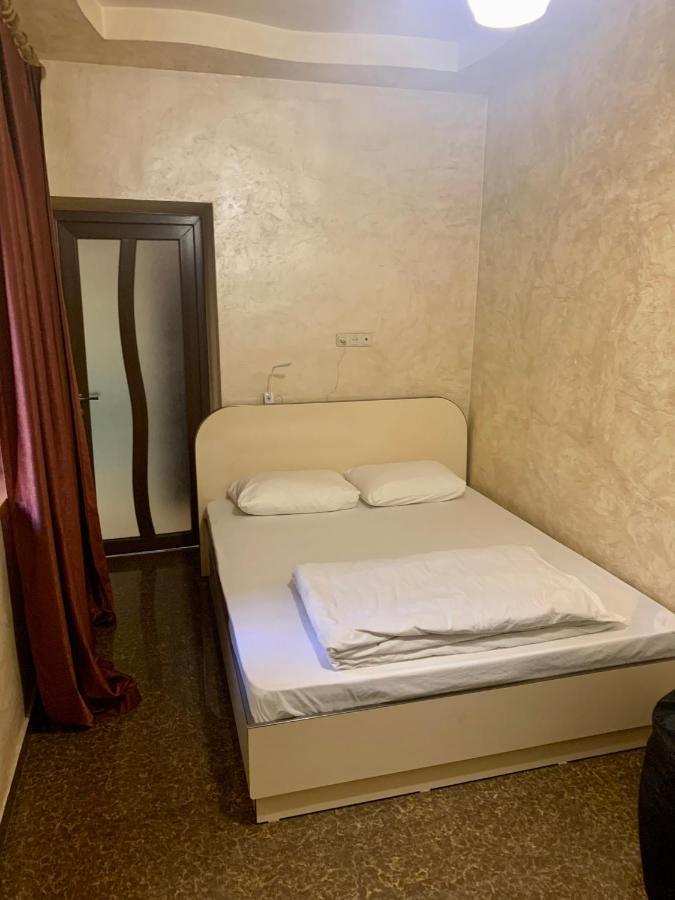 Luxury Apartment With Jacuzzi On Republic Square Jerevan Exteriör bild